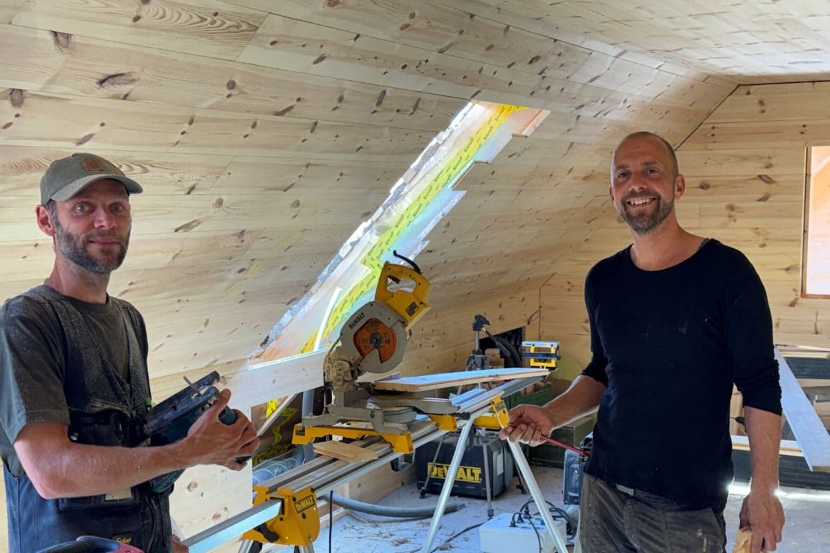 Søren Vester på byggepladsen under renoveringen